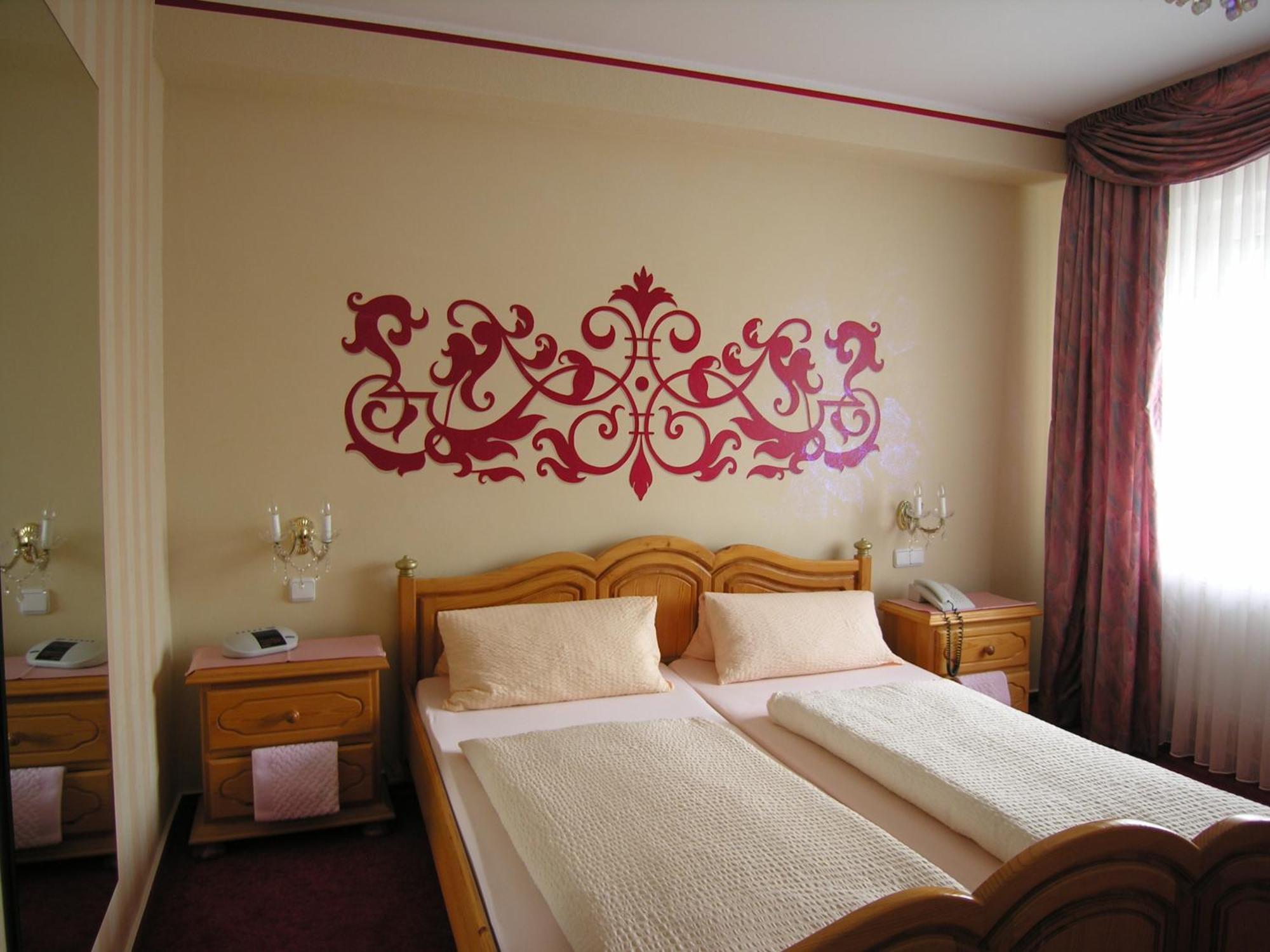 Studentenmuehle Hotel - Restaurant Nomborn Bagian luar foto