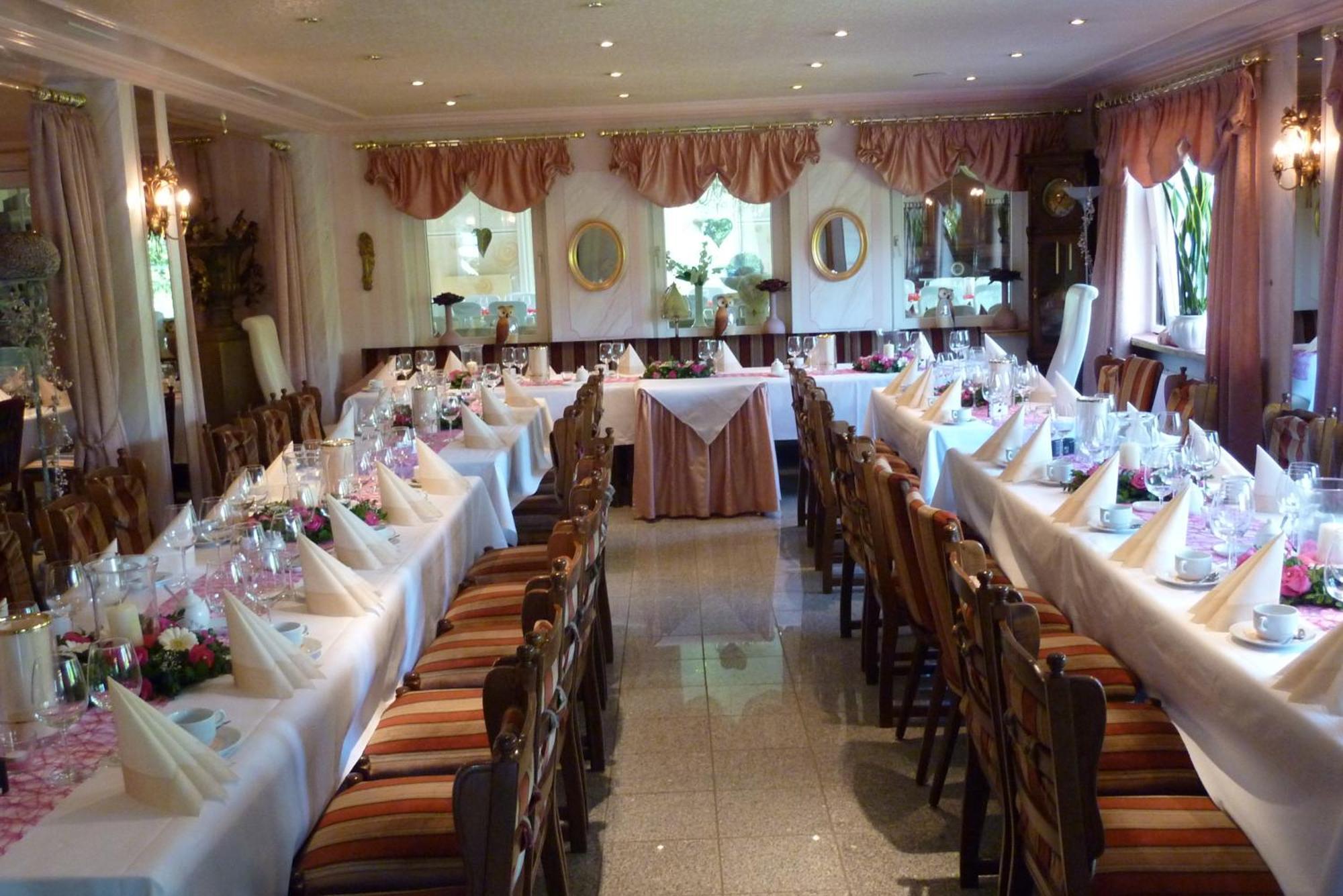 Studentenmuehle Hotel - Restaurant Nomborn Bagian luar foto